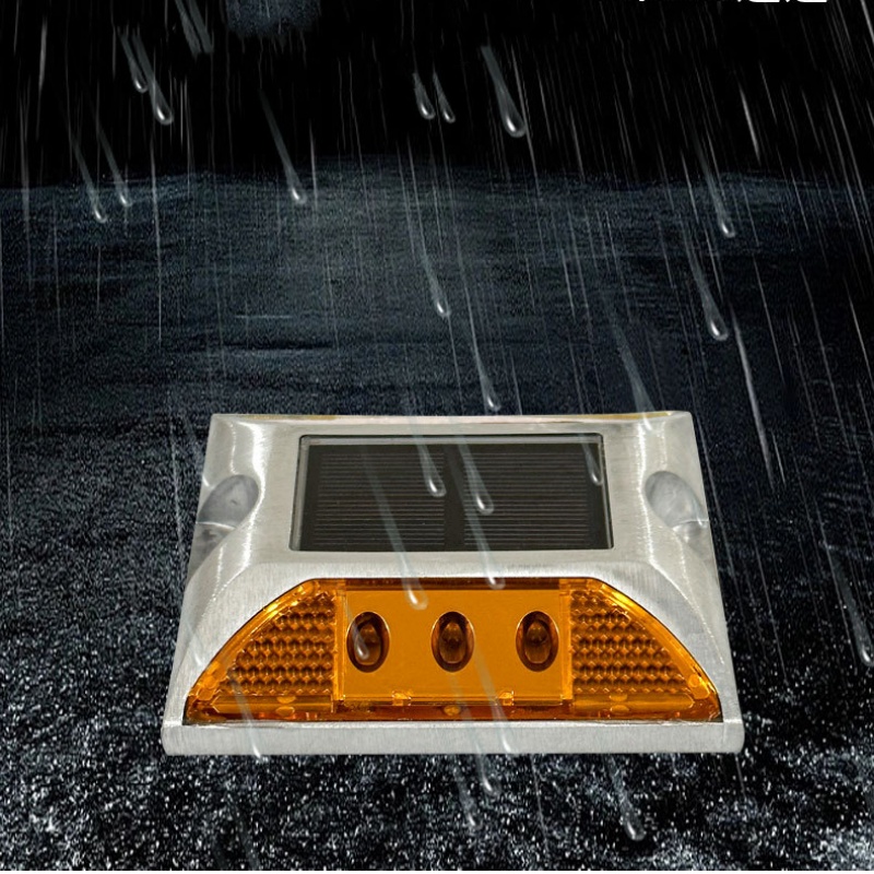 LED Solar Power Ground Marker  - đánh giá và giá Outdoor Power New Roads